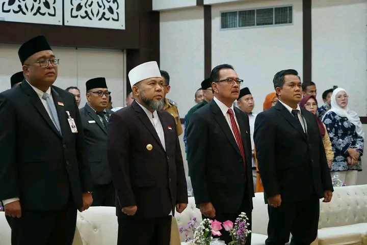 Gubernur Helmi Lantik Riduan sebagai Komisaris Independen Bank Bengkulu