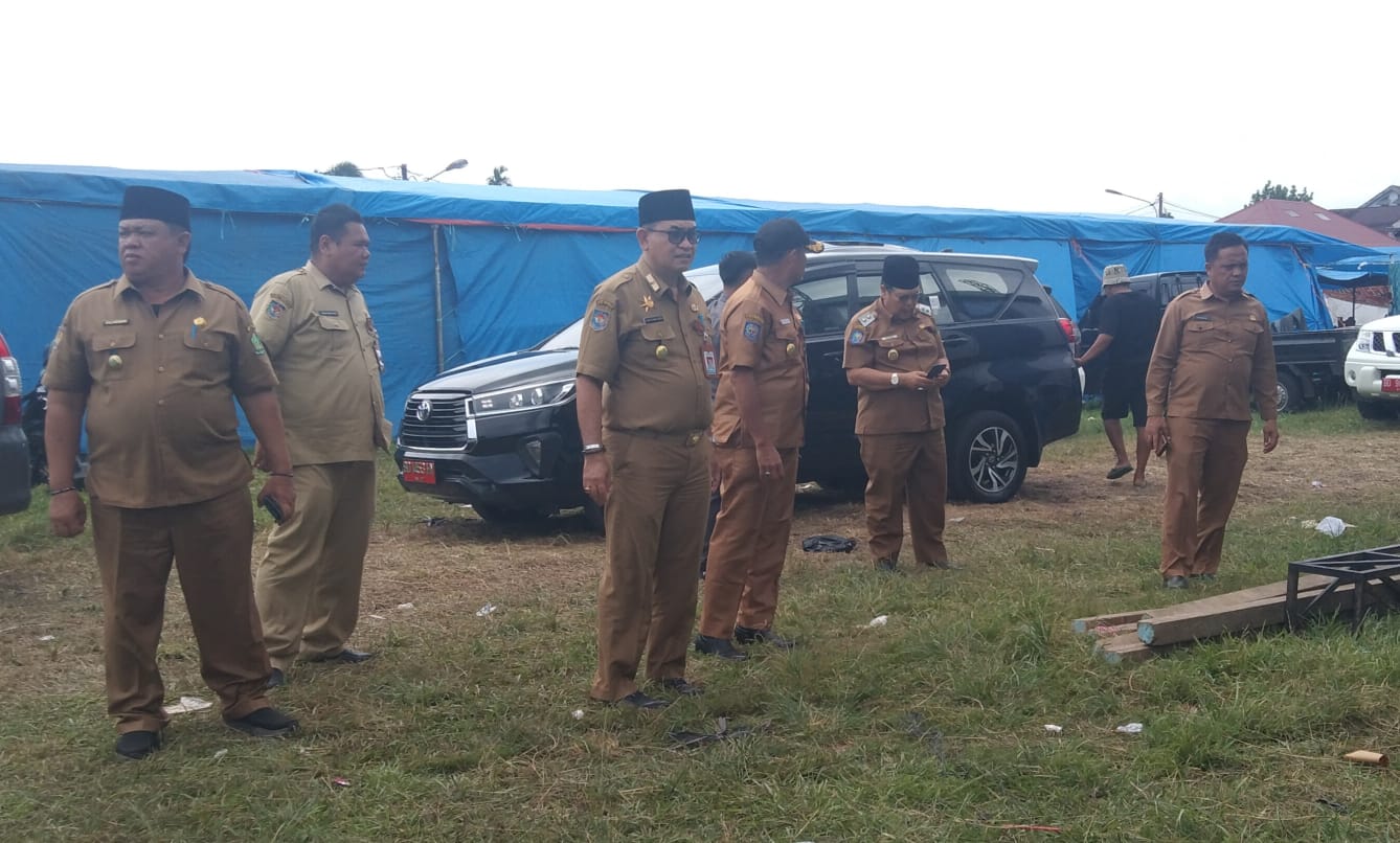Wakil Bupati Dan Rombongan Tinjau Persiapan Panggung Hiburan Malam Puncak HUT Kabupaten