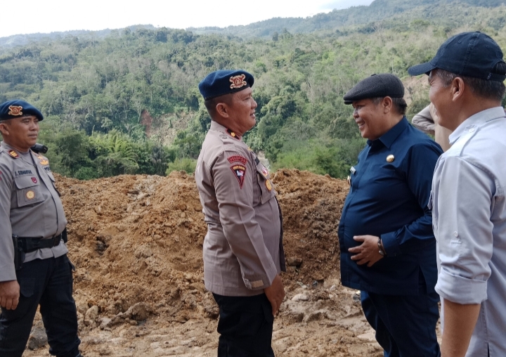 Wabup Tinjau Longsor di Ruas Curup-Lebong Kembali Longsor