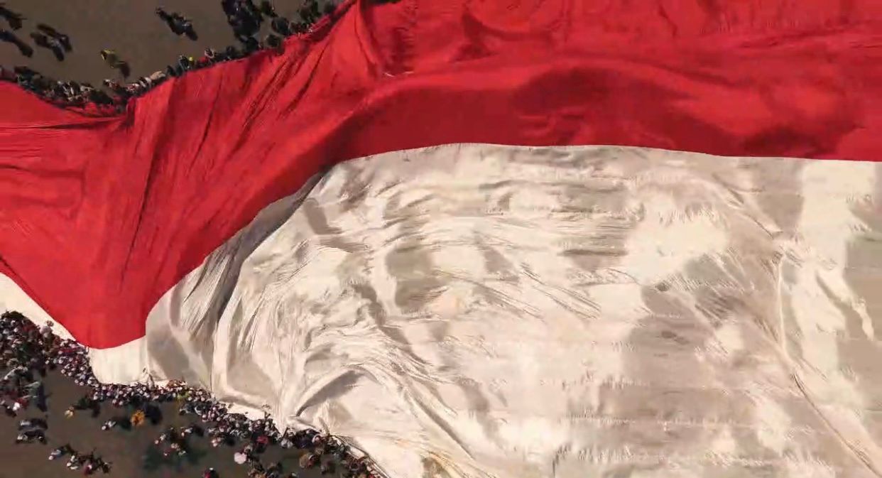 Pawai Merah Putih dan Bendera Raksasa Meriahkan HUT RI ke 80 di Pegunungan Bintang